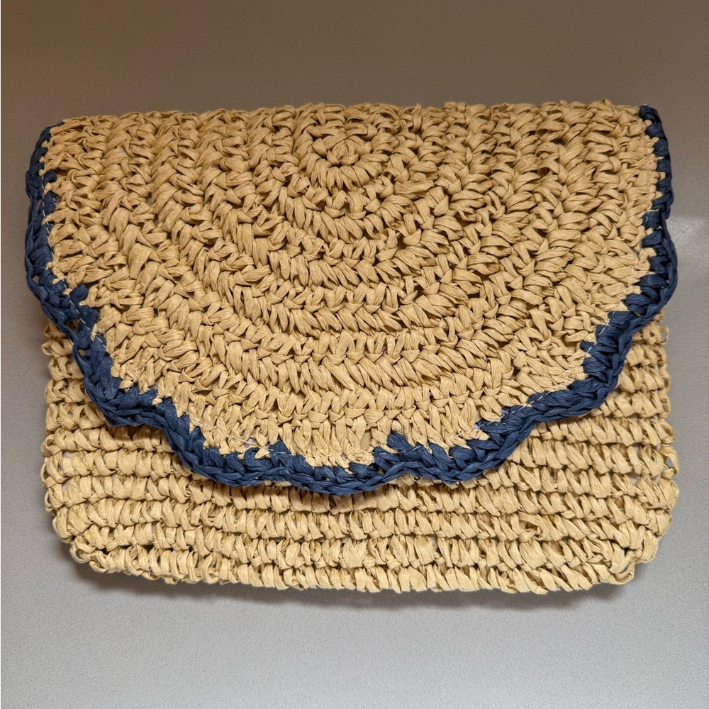 NWT Johnnie -O envelope straw bag